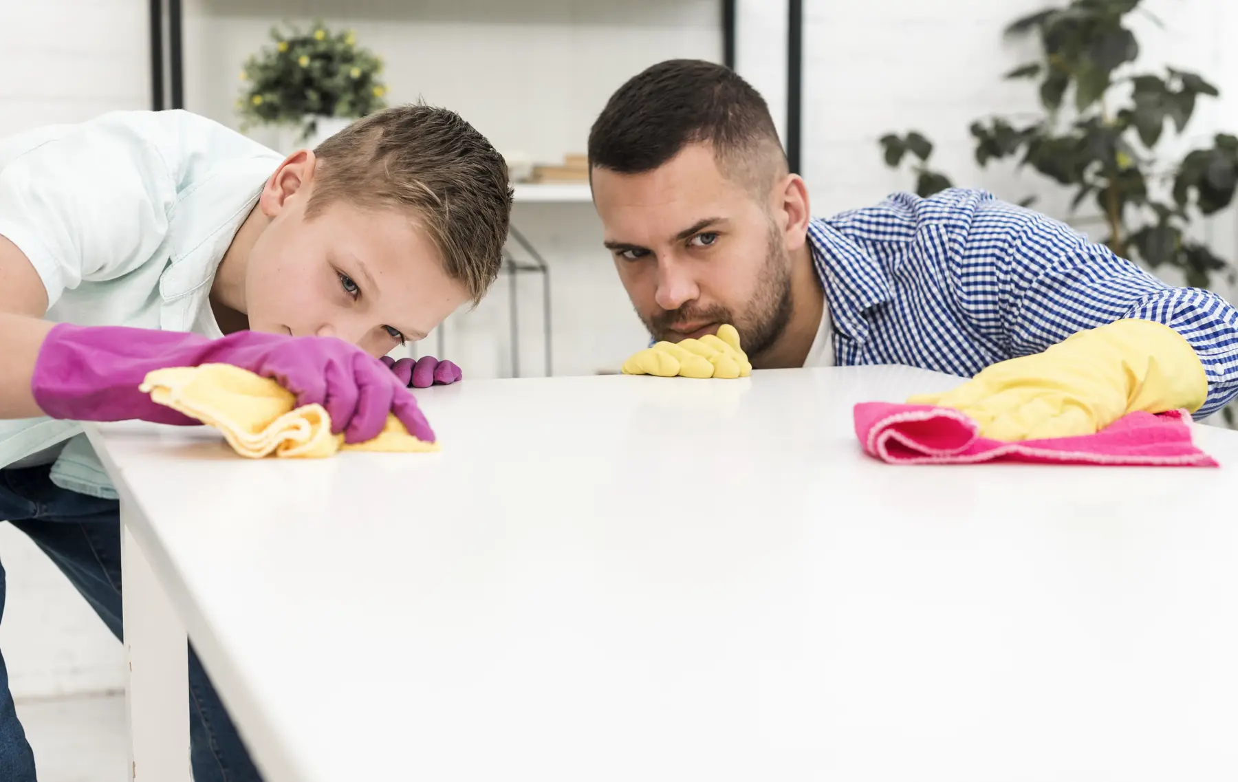 Maak een keuken schoon